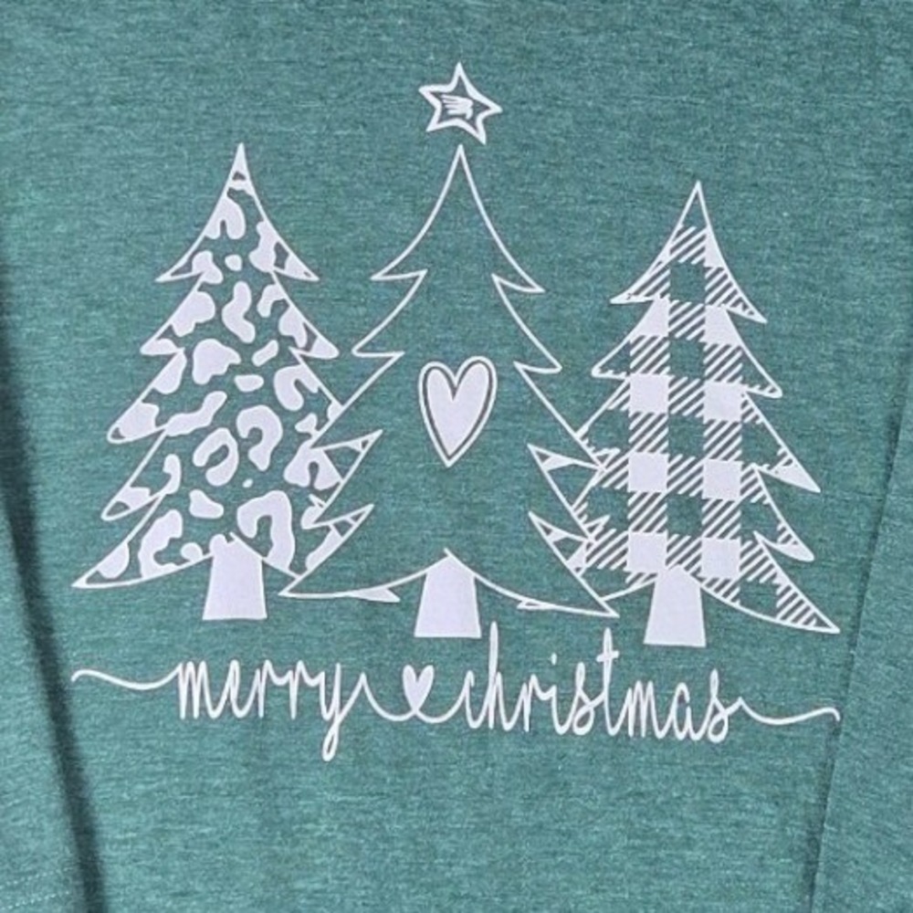 Unbranded Christmas Graphic Top Women XL Green Merry Christmas Trees V-Neck